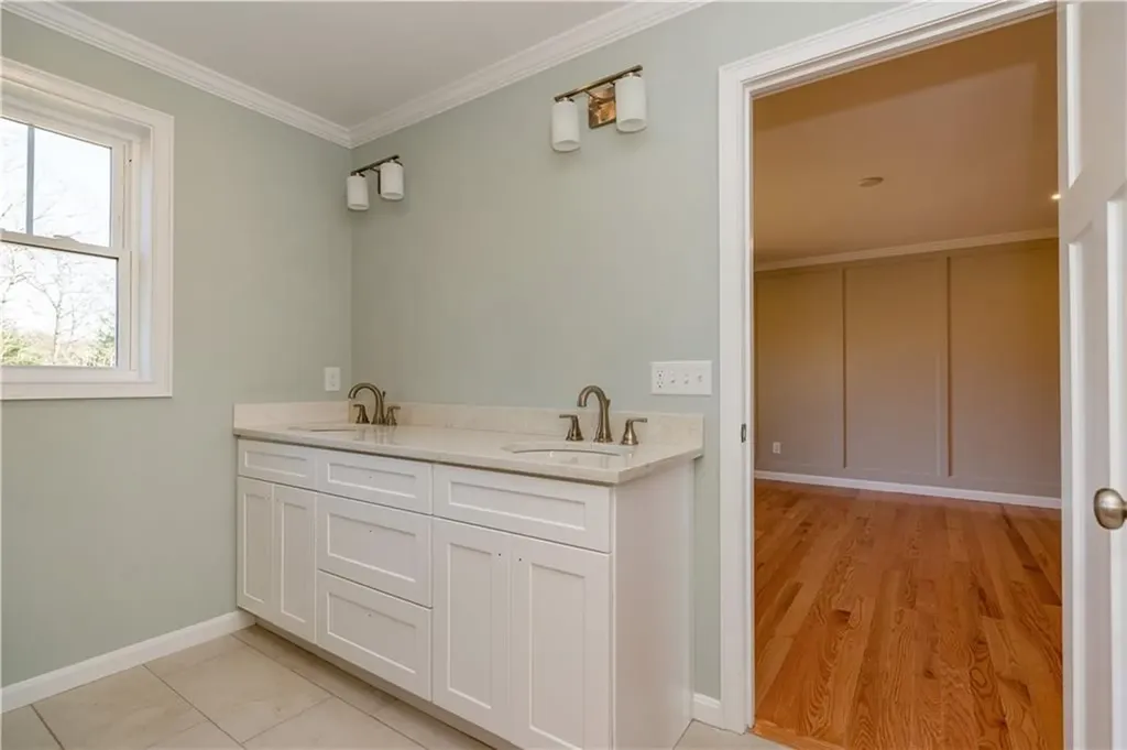 24 Cassidy Trail Coventry RI 02816