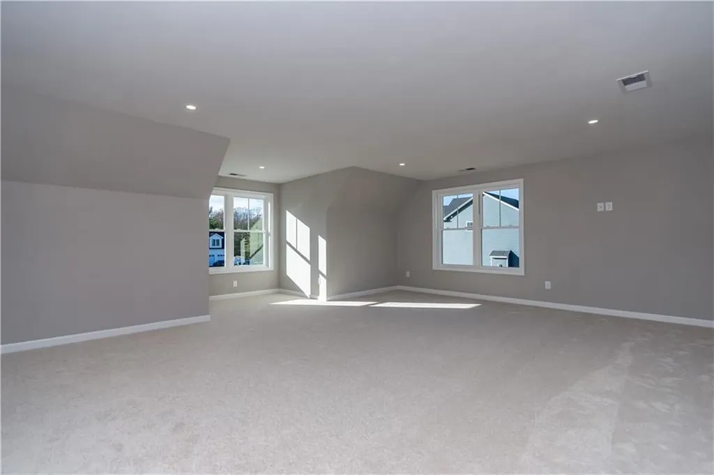 24 Cassidy Trail Coventry RI 02816