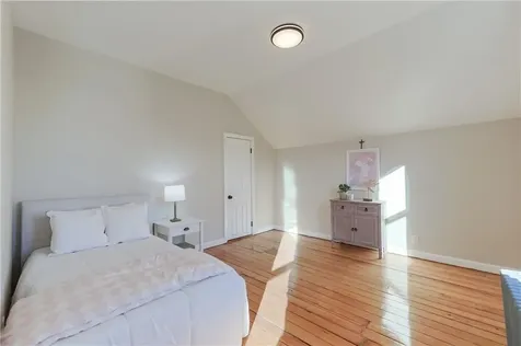 24 Pleasant Street Cumberland RI 02864