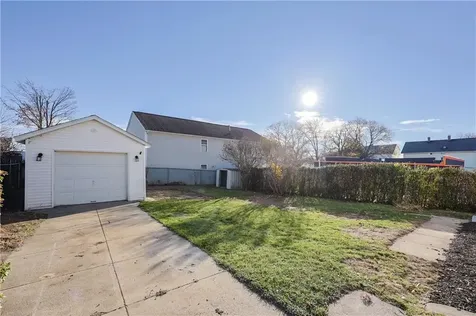 24 Pleasant Street Cumberland RI 02864