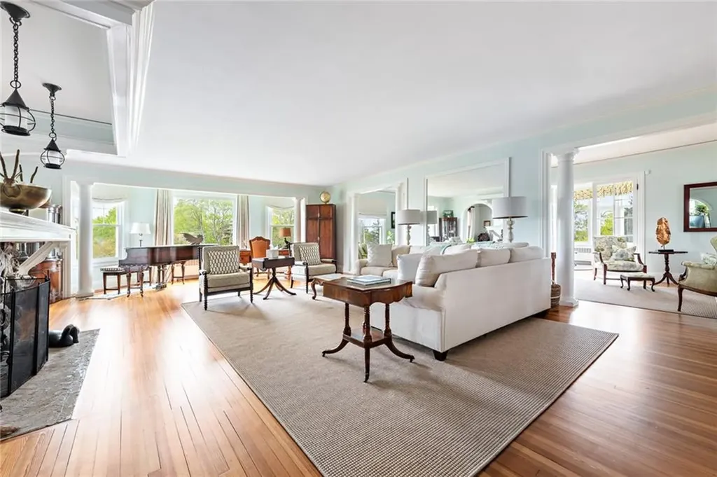 4 Yosemite Valley Road Westerly RI 02891