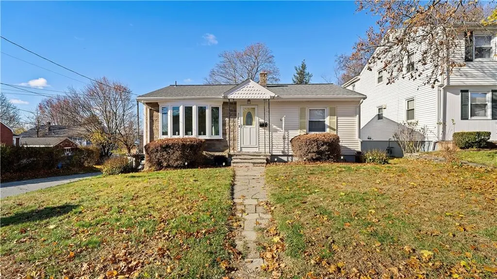 318 Princess Avenue Cranston RI 02920