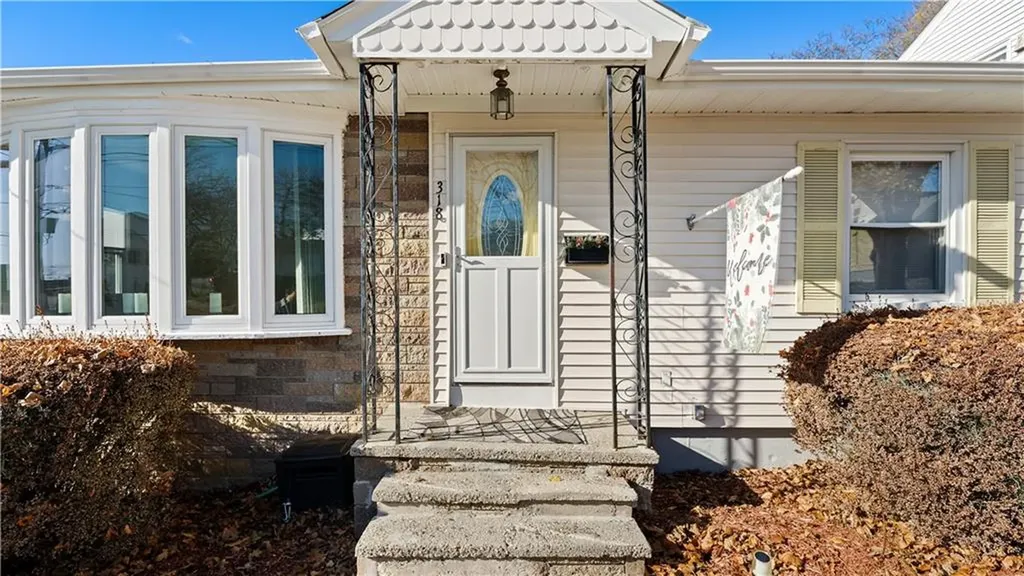 318 Princess Avenue Cranston RI 02920
