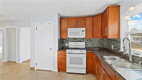 318 Princess Avenue Cranston RI 02920