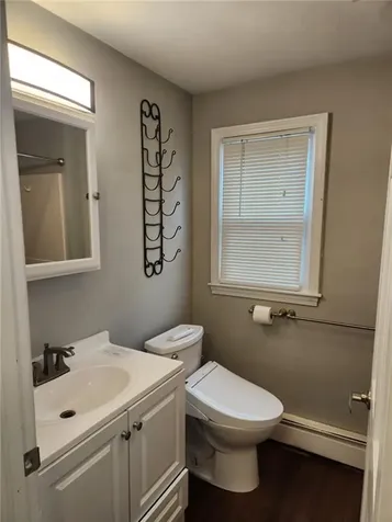 17 Rock Street Bristol RI 02809