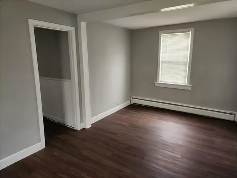 17 Rock Street Bristol RI 02809