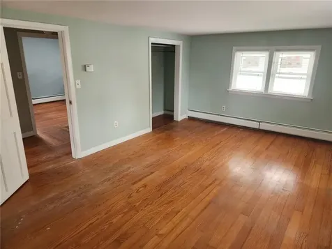 17 Rock Street Bristol RI 02809