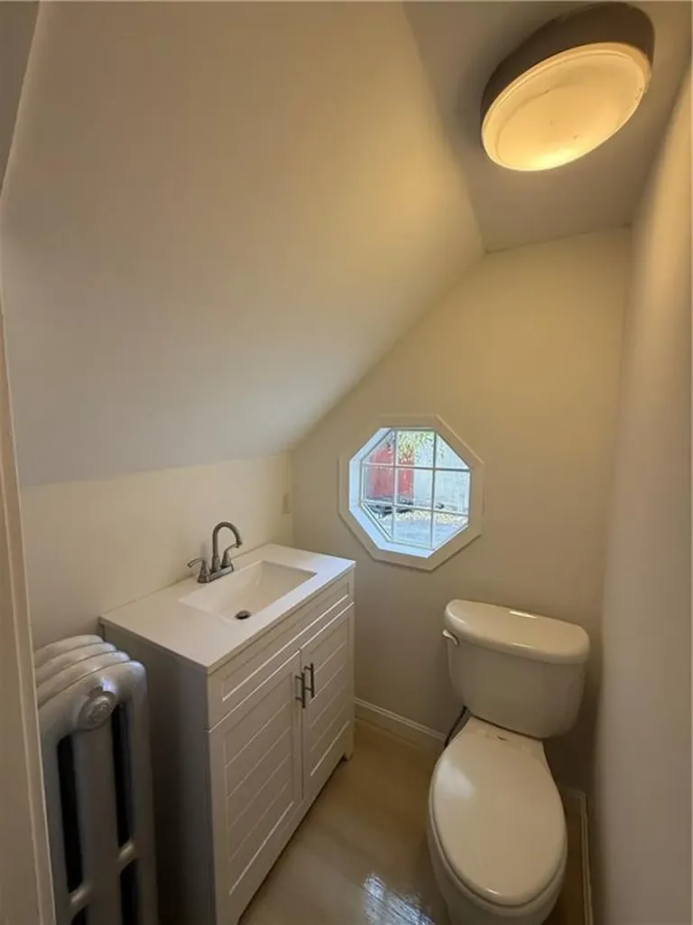 243 Bay View Avenue Cranston RI 02905