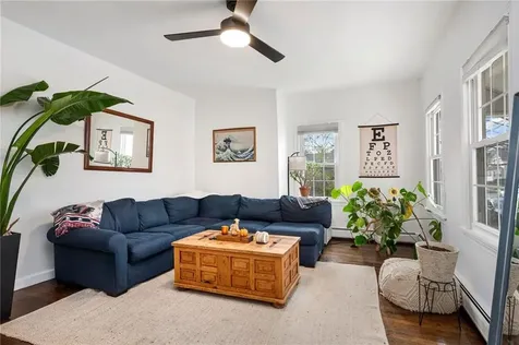 38 Collins Street Bristol RI 02809