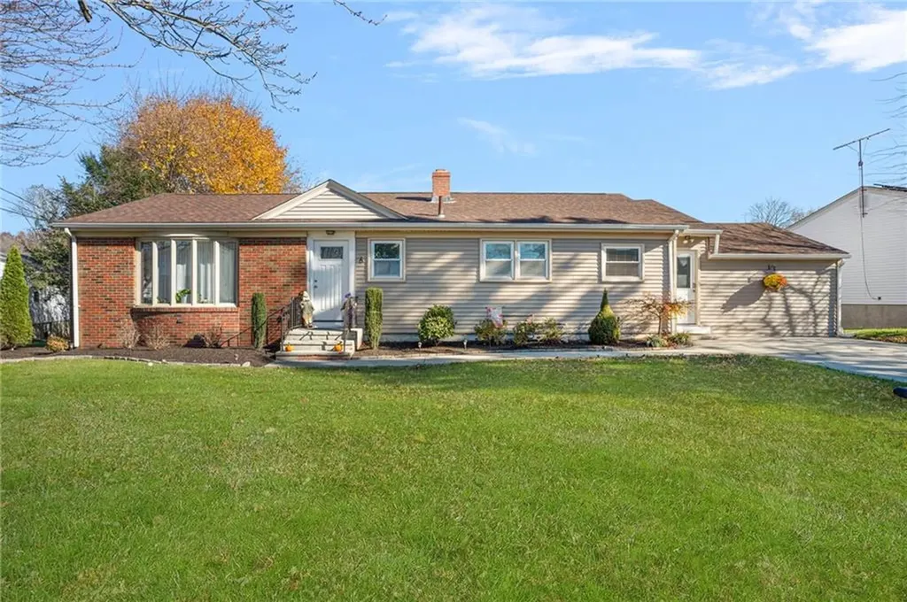 6 Eldorado Drive Johnston RI 02919