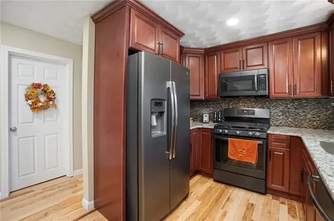 6 Eldorado Drive Johnston RI 02919