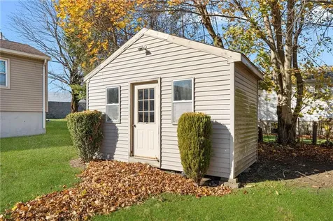 6 Eldorado Drive Johnston RI 02919