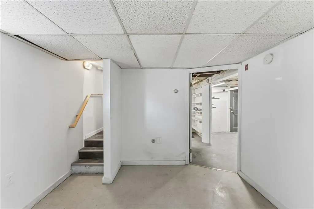 10 Woburn Street Cranston RI 02910