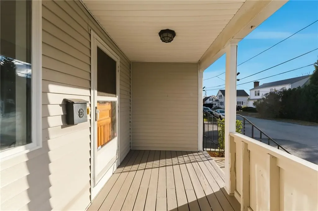 10 Woburn Street Cranston RI 02910