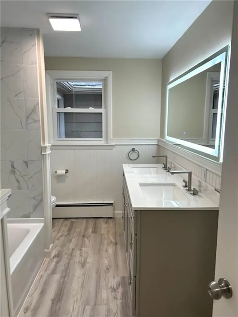 652 East Avenue Pawtucket RI 02860