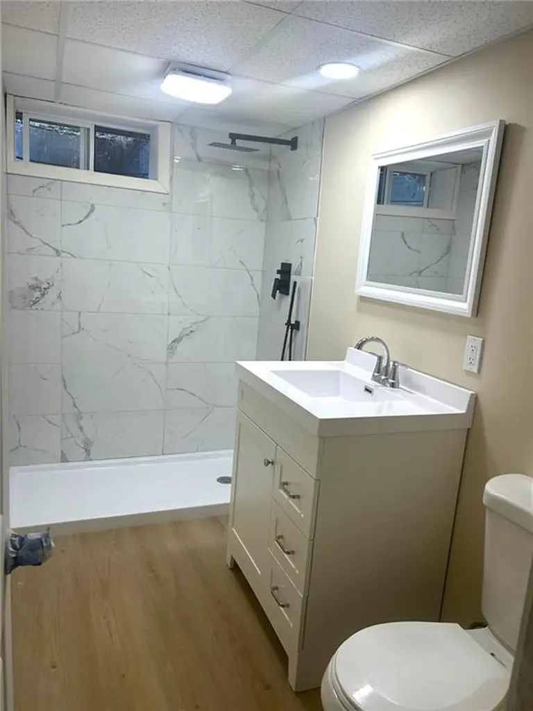 652 East Avenue Pawtucket RI 02860
