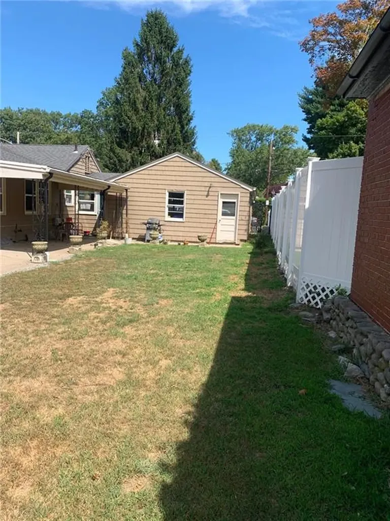 652 East Avenue Pawtucket RI 02860