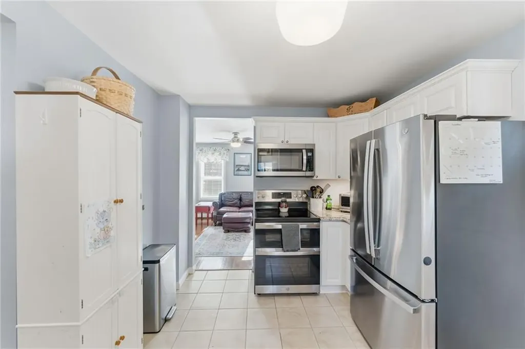 128 Rodman Street South Kingstown RI 02879