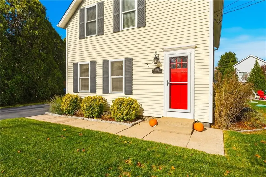 128 Rodman Street South Kingstown RI 02879