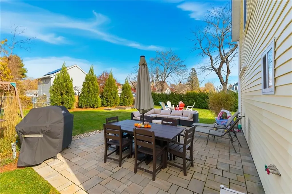 128 Rodman Street South Kingstown RI 02879