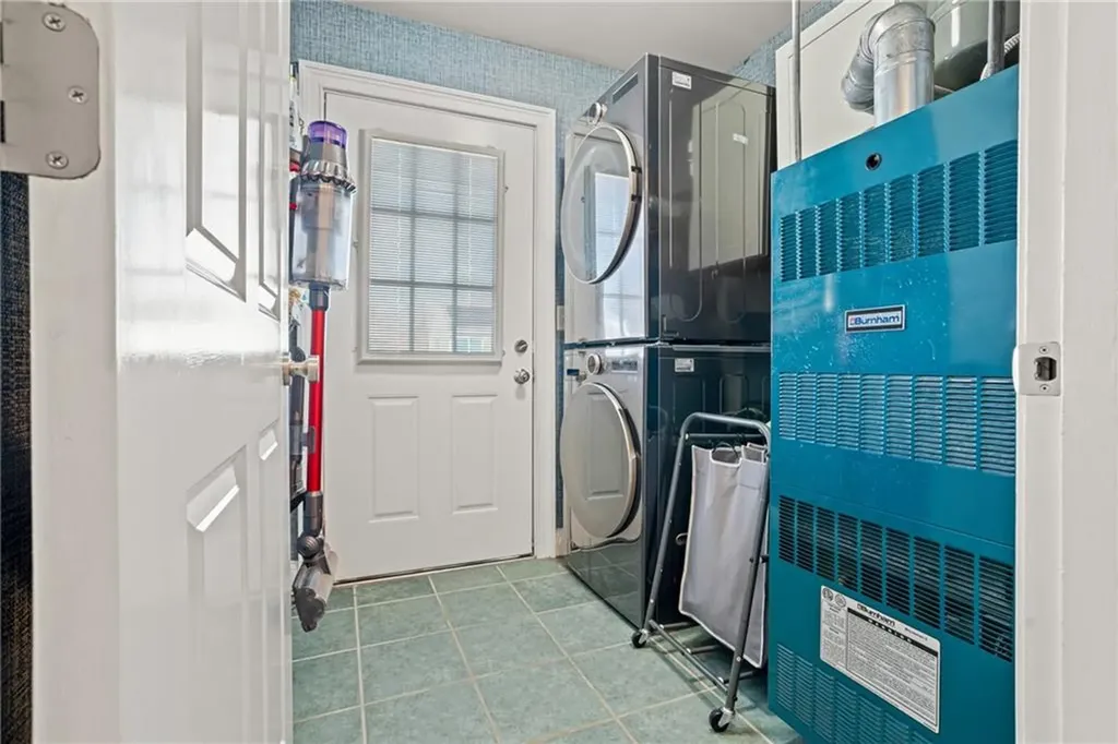 41 Wuddall Avenue Warwick RI 02889