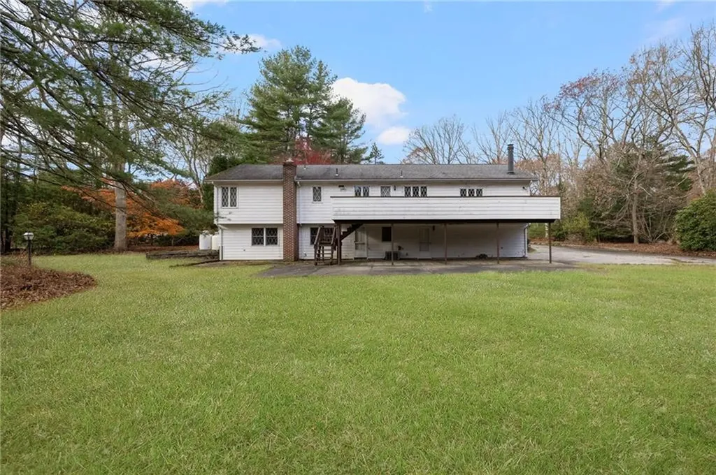 46 Woodsong Drive Scituate RI 02857