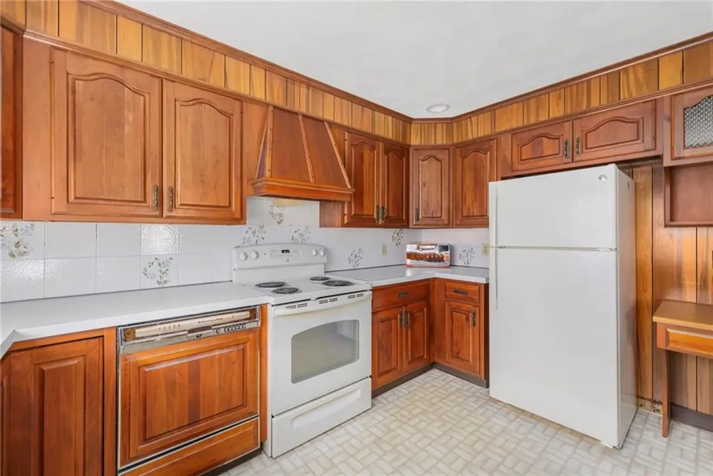 46 Woodsong Drive Scituate RI 02857