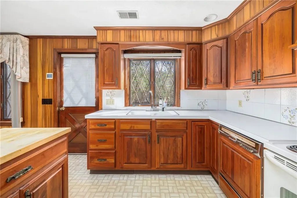 46 Woodsong Drive Scituate RI 02857