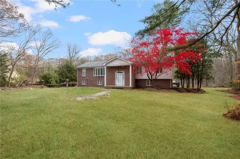 46 Woodsong Drive Scituate RI 02857