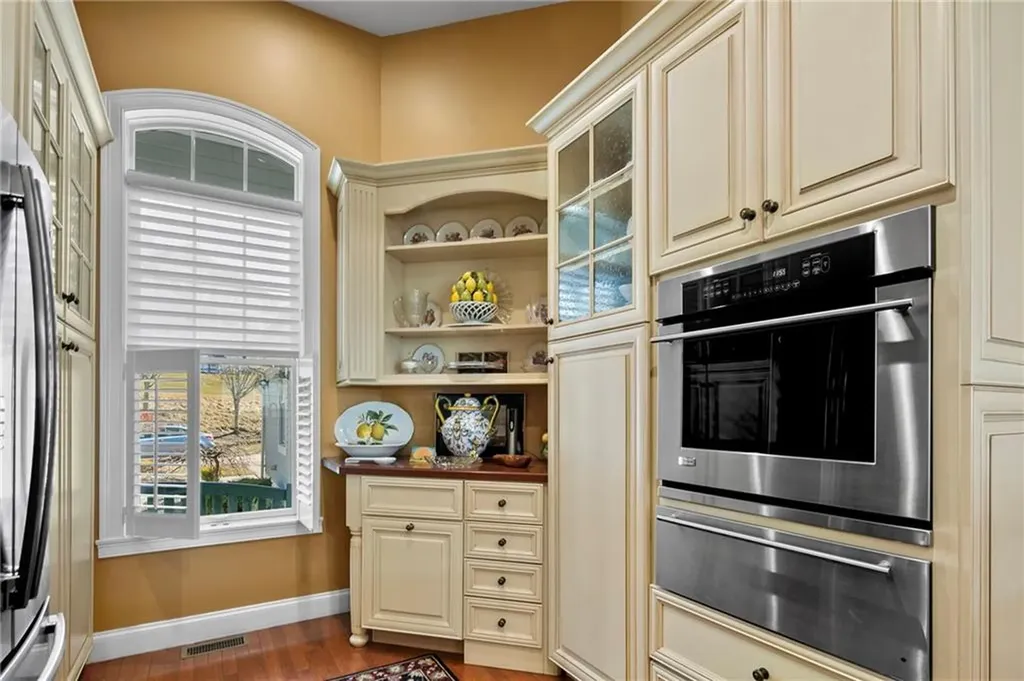 9 Cutter Lane Tiverton RI 02878