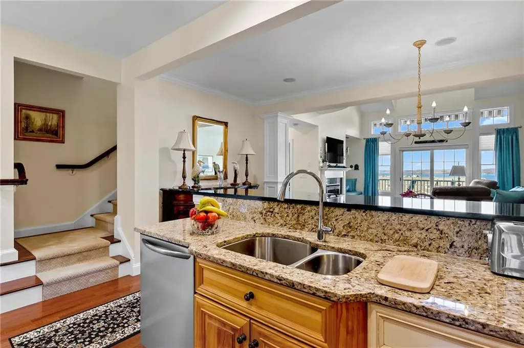 9 Cutter Lane Tiverton RI 02878