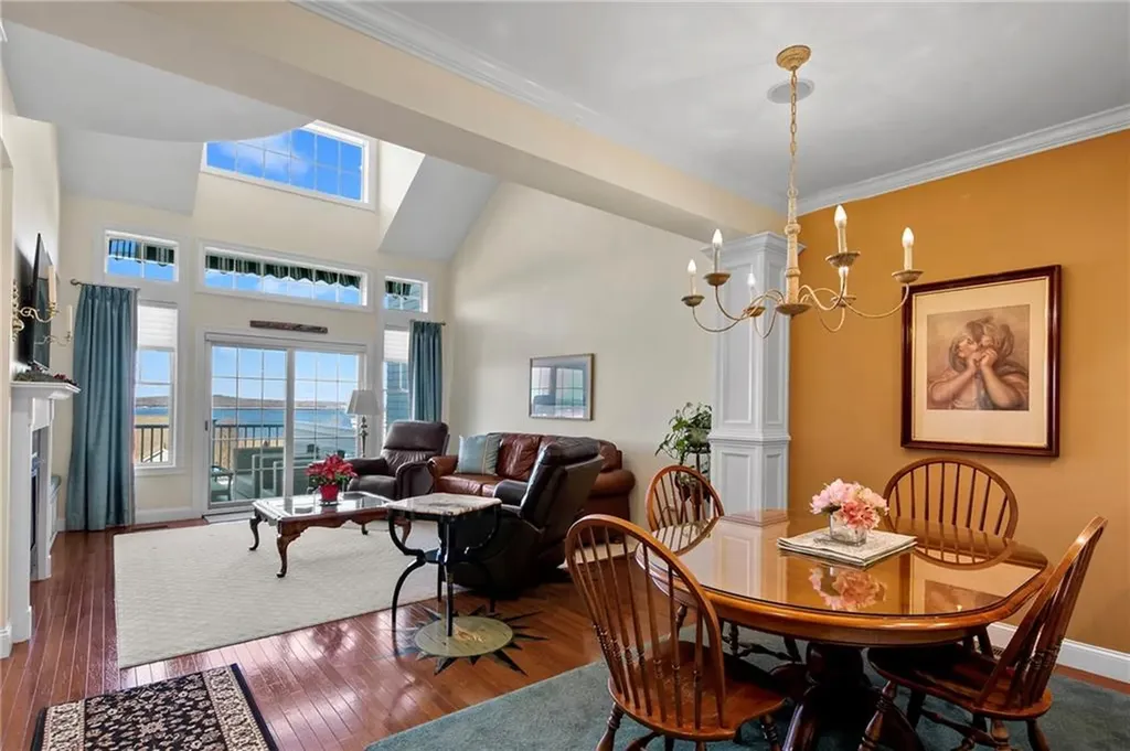 9 Cutter Lane Tiverton RI 02878