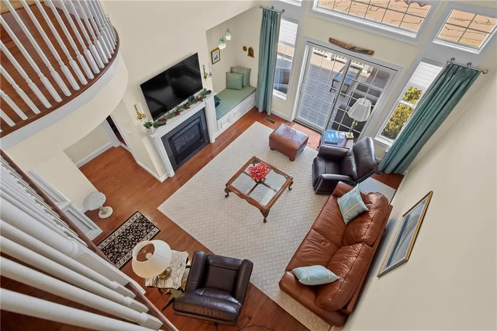 9 Cutter Lane Tiverton RI 02878