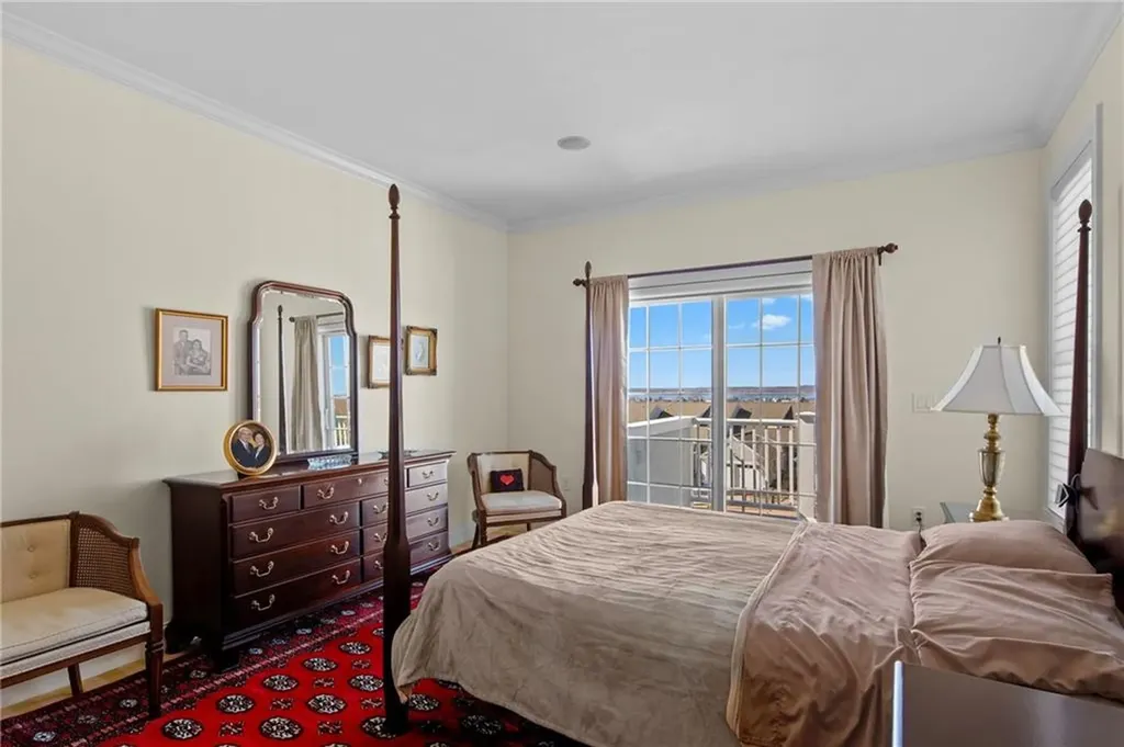 9 Cutter Lane Tiverton RI 02878