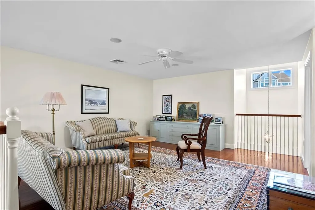 9 Cutter Lane Tiverton RI 02878