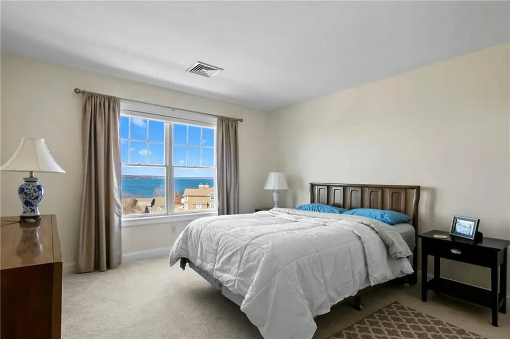 9 Cutter Lane Tiverton RI 02878