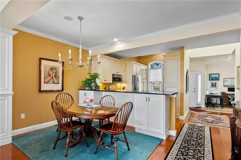 9 Cutter Lane Tiverton RI 02878
