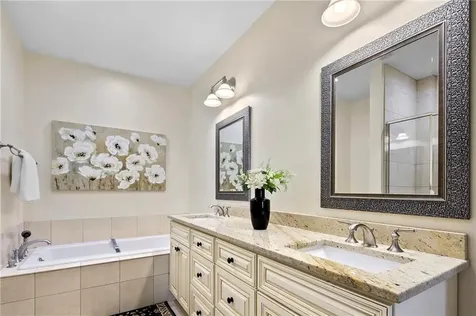 9 Cutter Lane Tiverton RI 02878