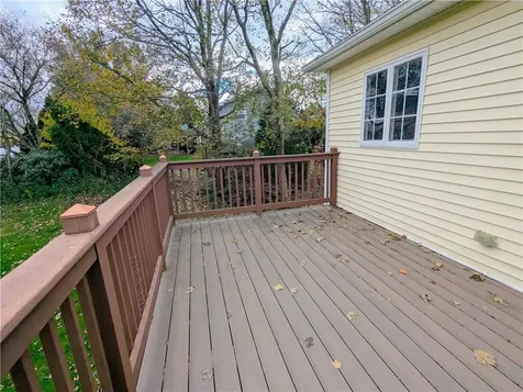 47 King Phillip Street Portsmouth RI 02871