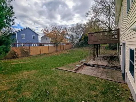 47 King Phillip Street Portsmouth RI 02871