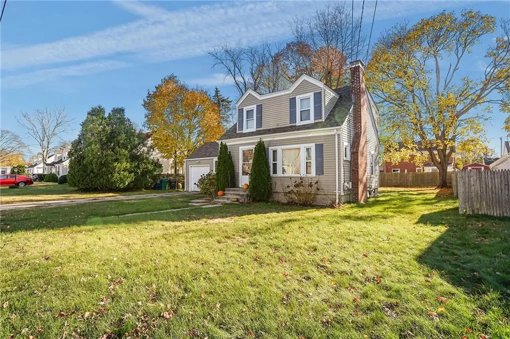 40 Cavalcade Boulevard Warwick RI 02889