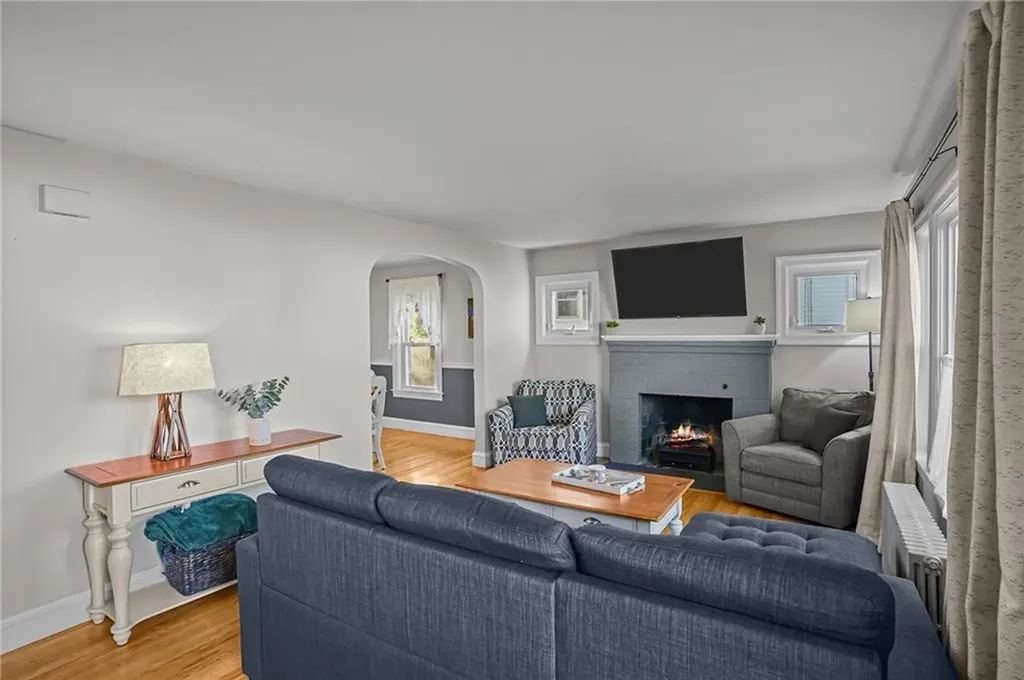 40 Cavalcade Boulevard Warwick RI 02889