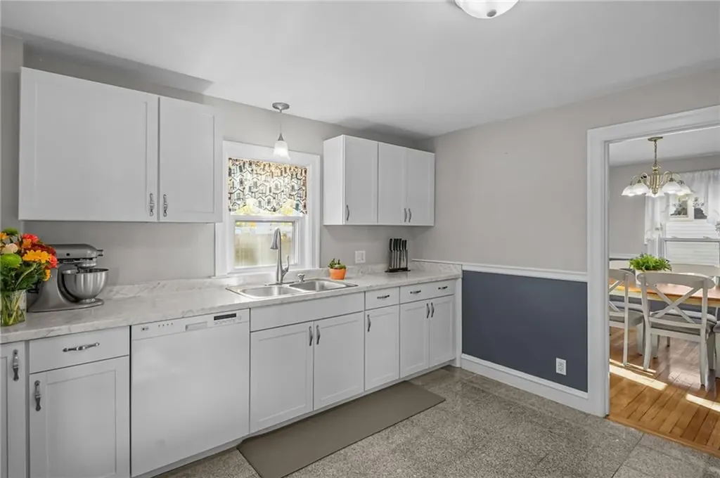 40 Cavalcade Boulevard Warwick RI 02889