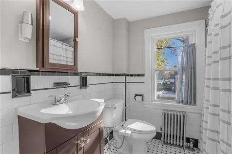 40 Cavalcade Boulevard Warwick RI 02889