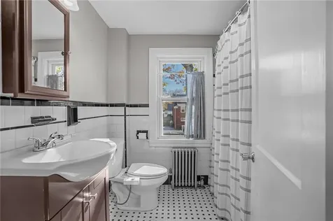 40 Cavalcade Boulevard Warwick RI 02889