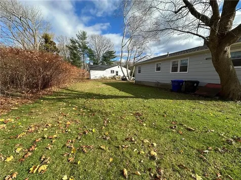 17 Colonial Drive Warren RI 02885