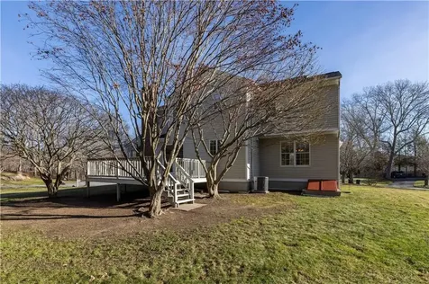 38 Kristen Lane North Kingstown RI 02852