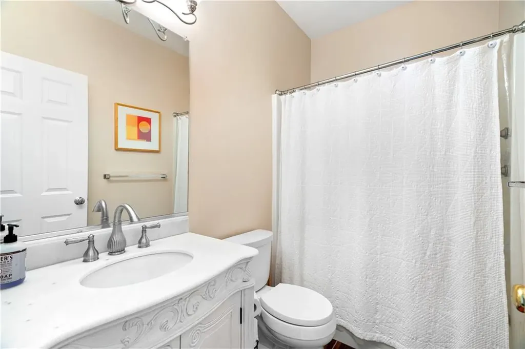 24 Cambridge Circle Smithfield RI 02917