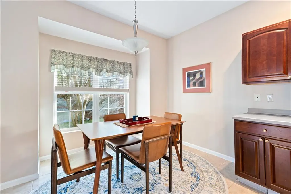 24 Cambridge Circle Smithfield RI 02917