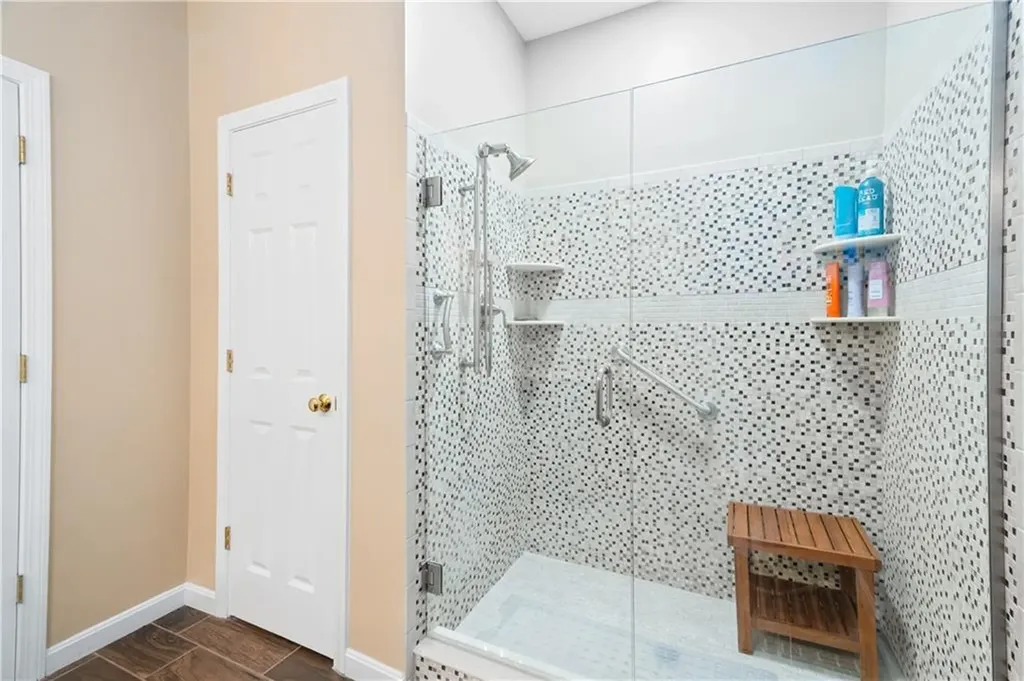 24 Cambridge Circle Smithfield RI 02917